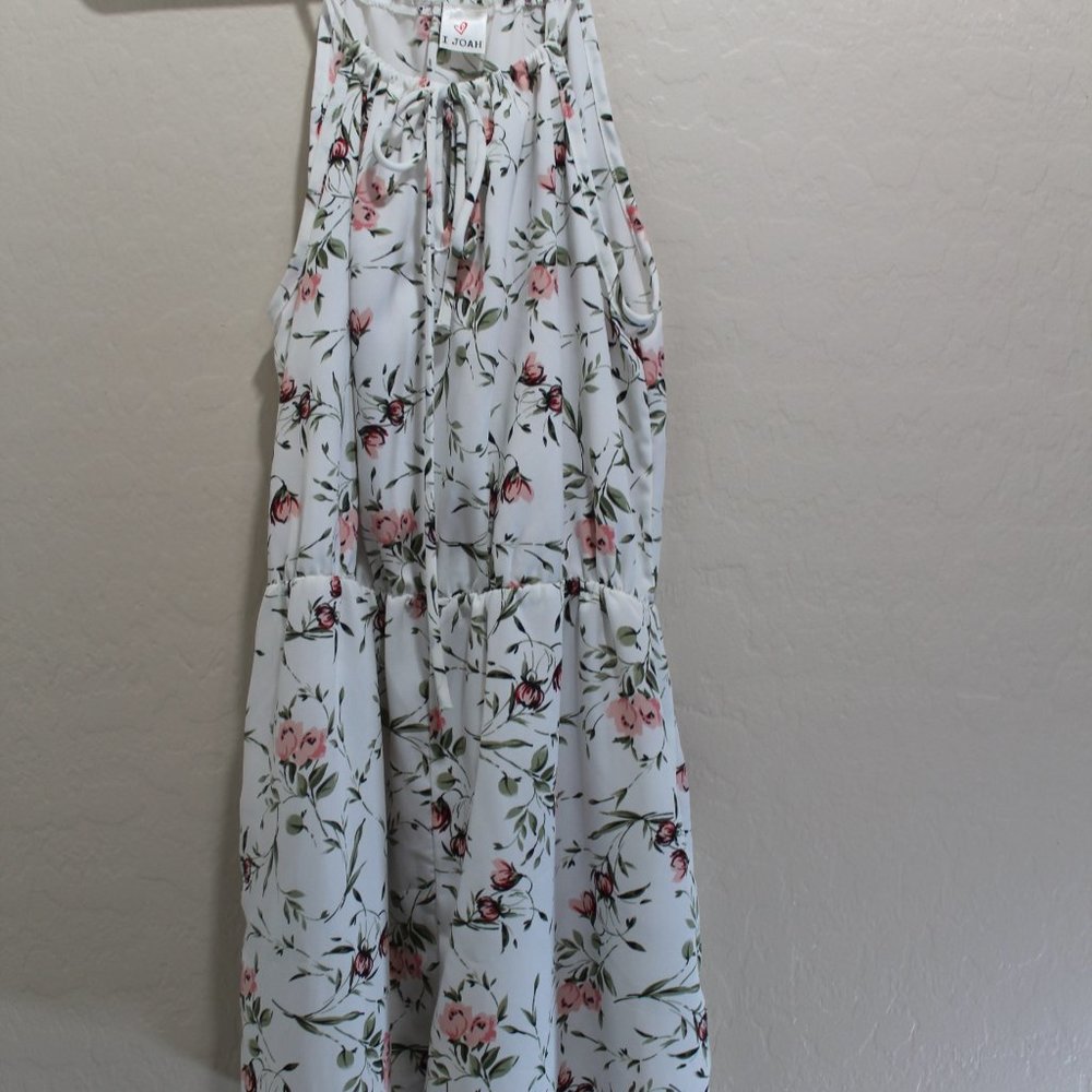 I Heart Joah Floral Cream Romper size Small S